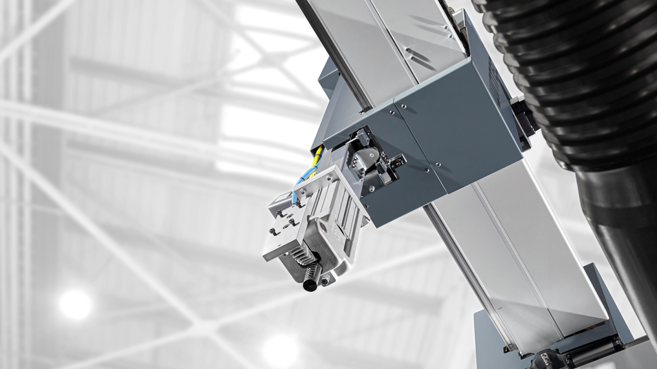 Both WINTEC injection moulding machines are compatible with common automation systems.